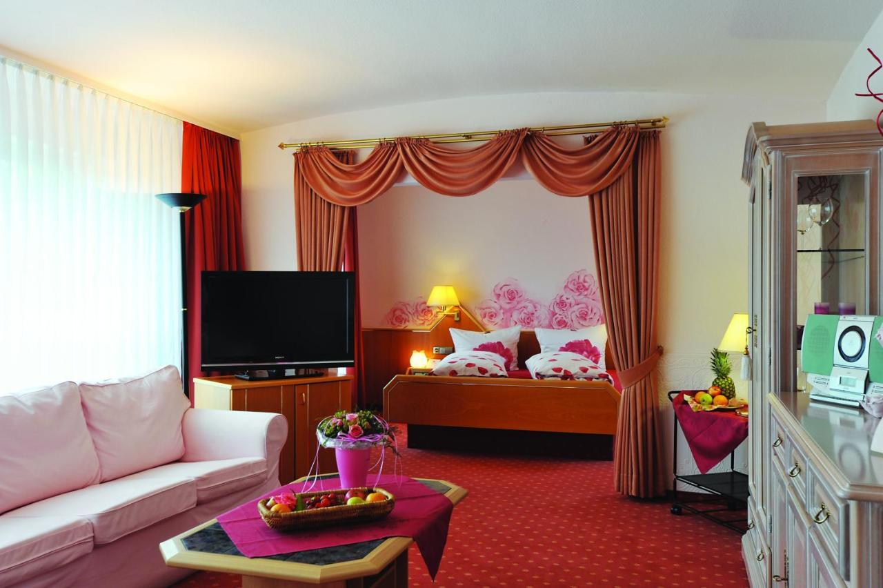 Eden Hotel Бад-Кроцінген Екстер'єр фото